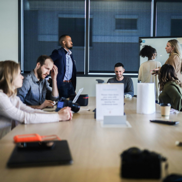 EUN y Steelcase México realizan jornada conjunta de trabajo